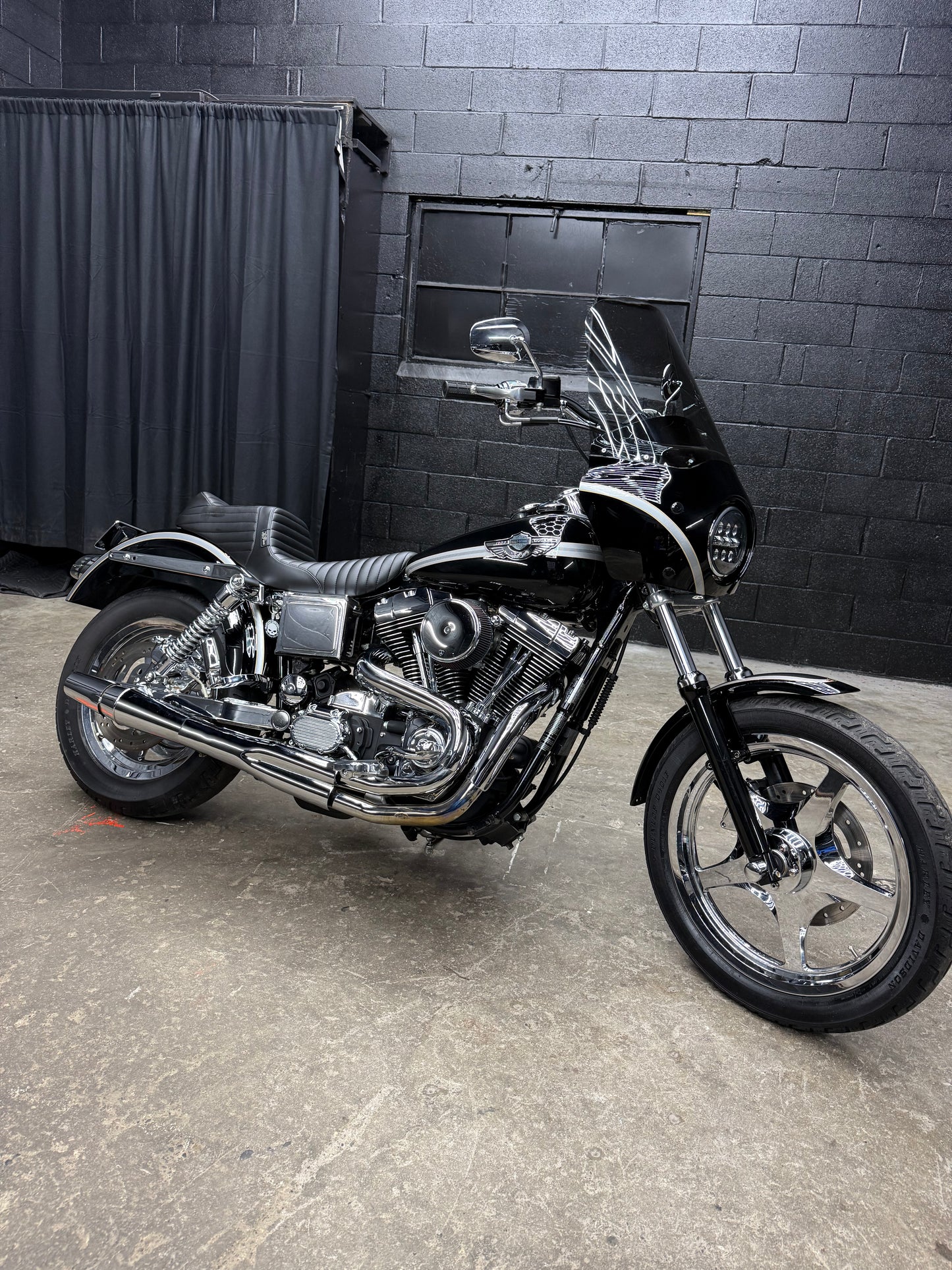 2003 FXDL 5900 MILES!