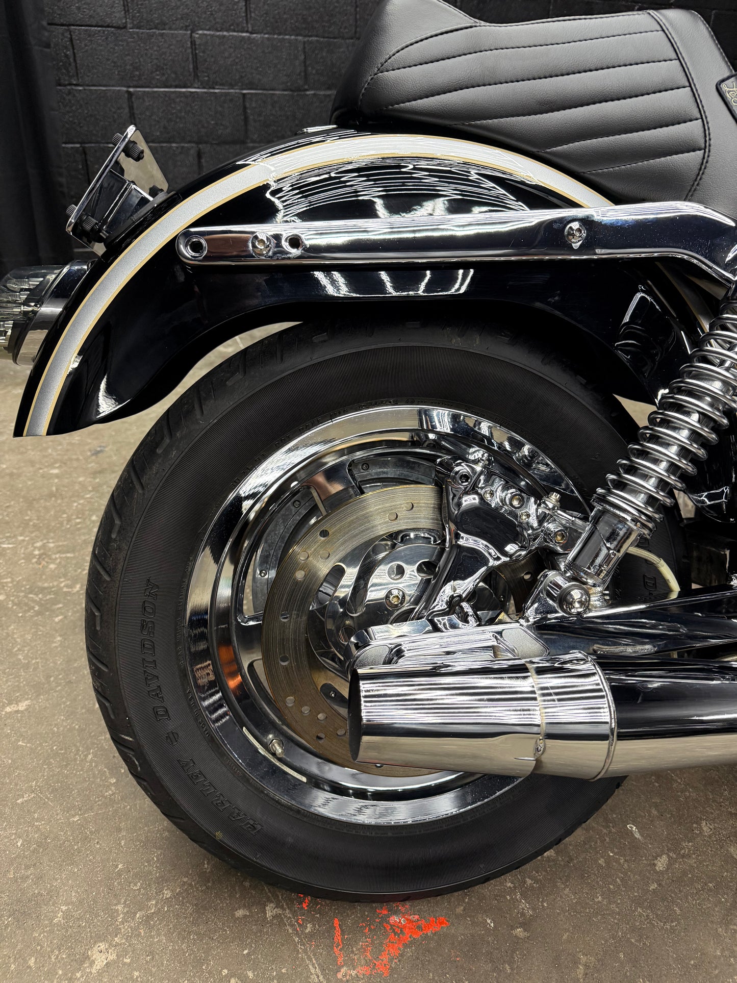 2003 FXDL 5900 MILES!