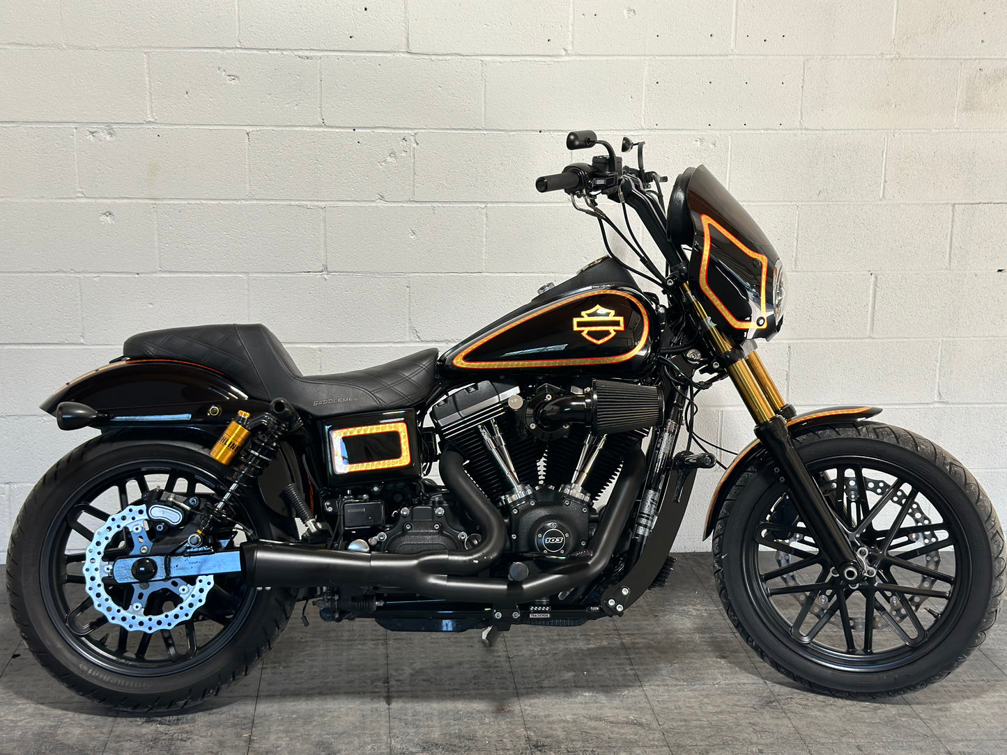 2015 FXDB