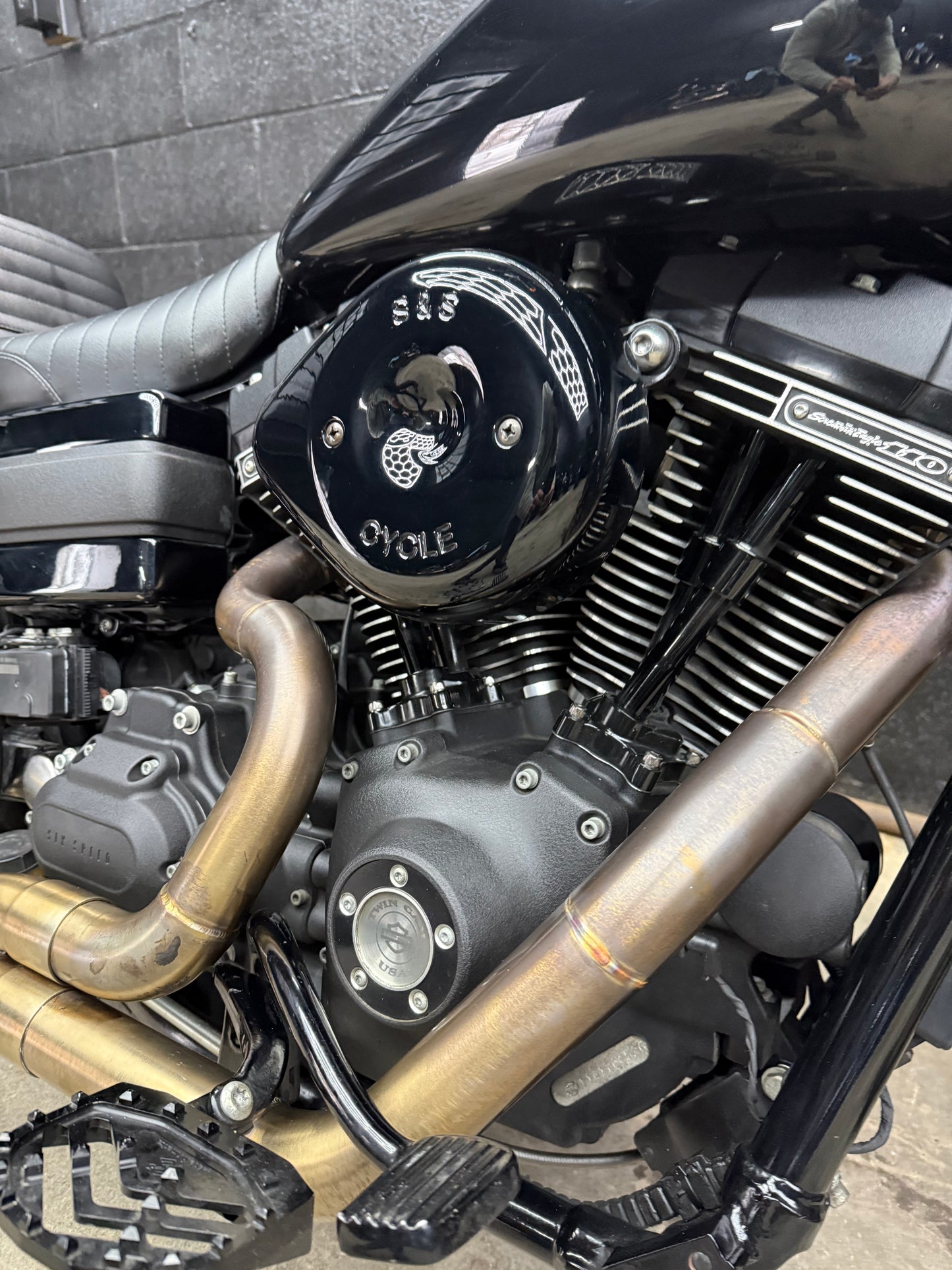 2017 FXDLS 4k MILES! MOONSHINE BUILT