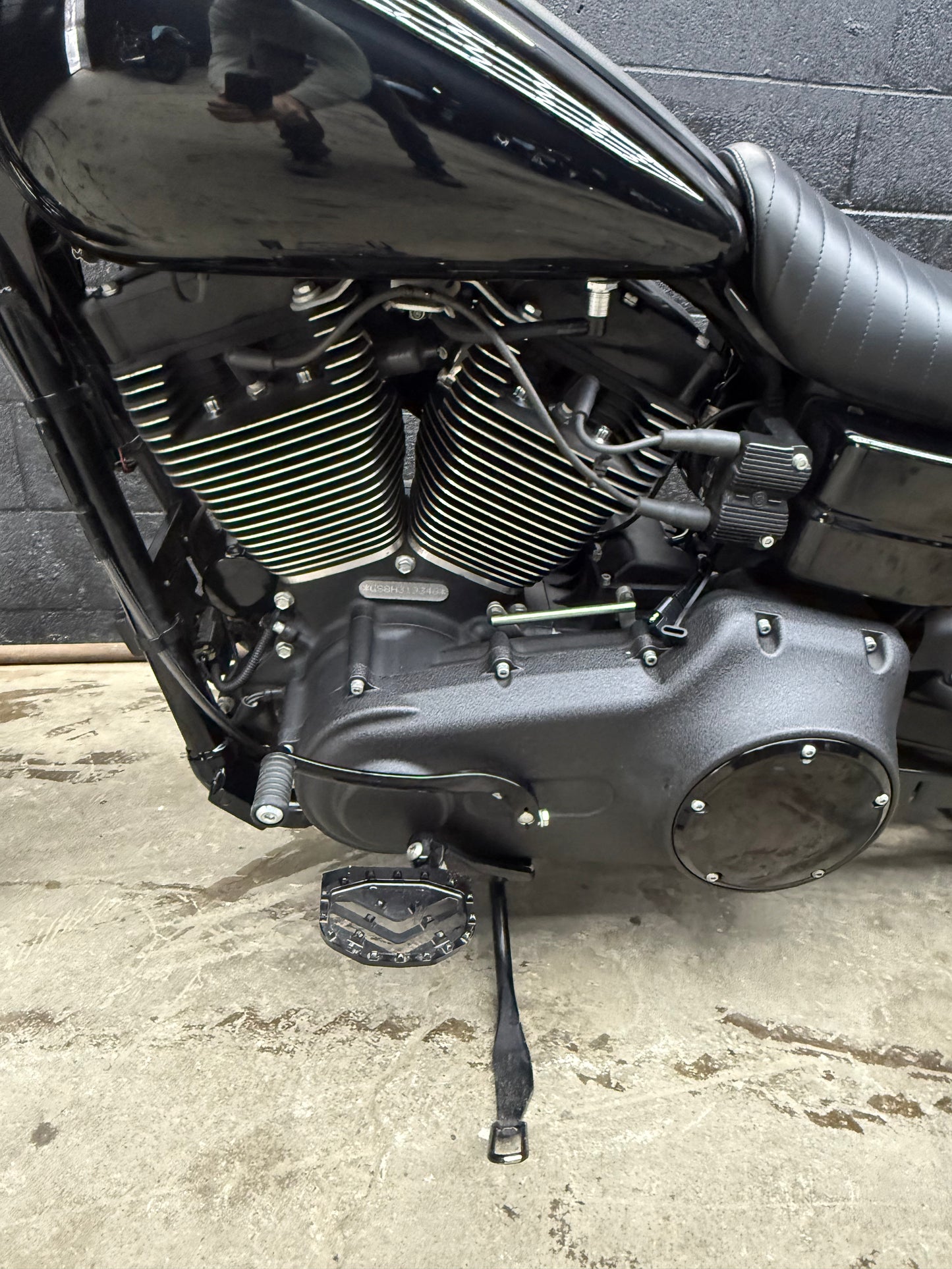 2017 FXDLS 4k MILES! MOONSHINE BUILT