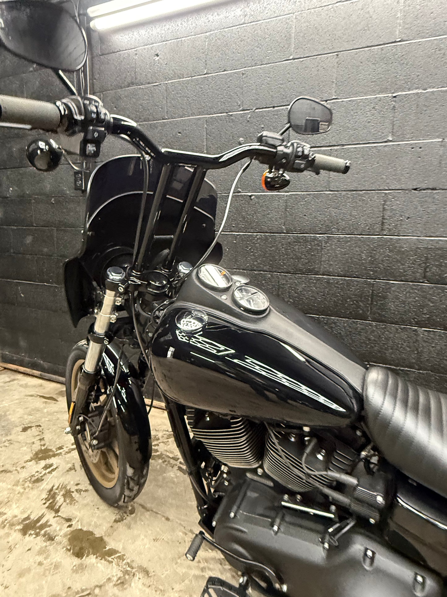 2017 FXDLS 4k MILES! MOONSHINE BUILT