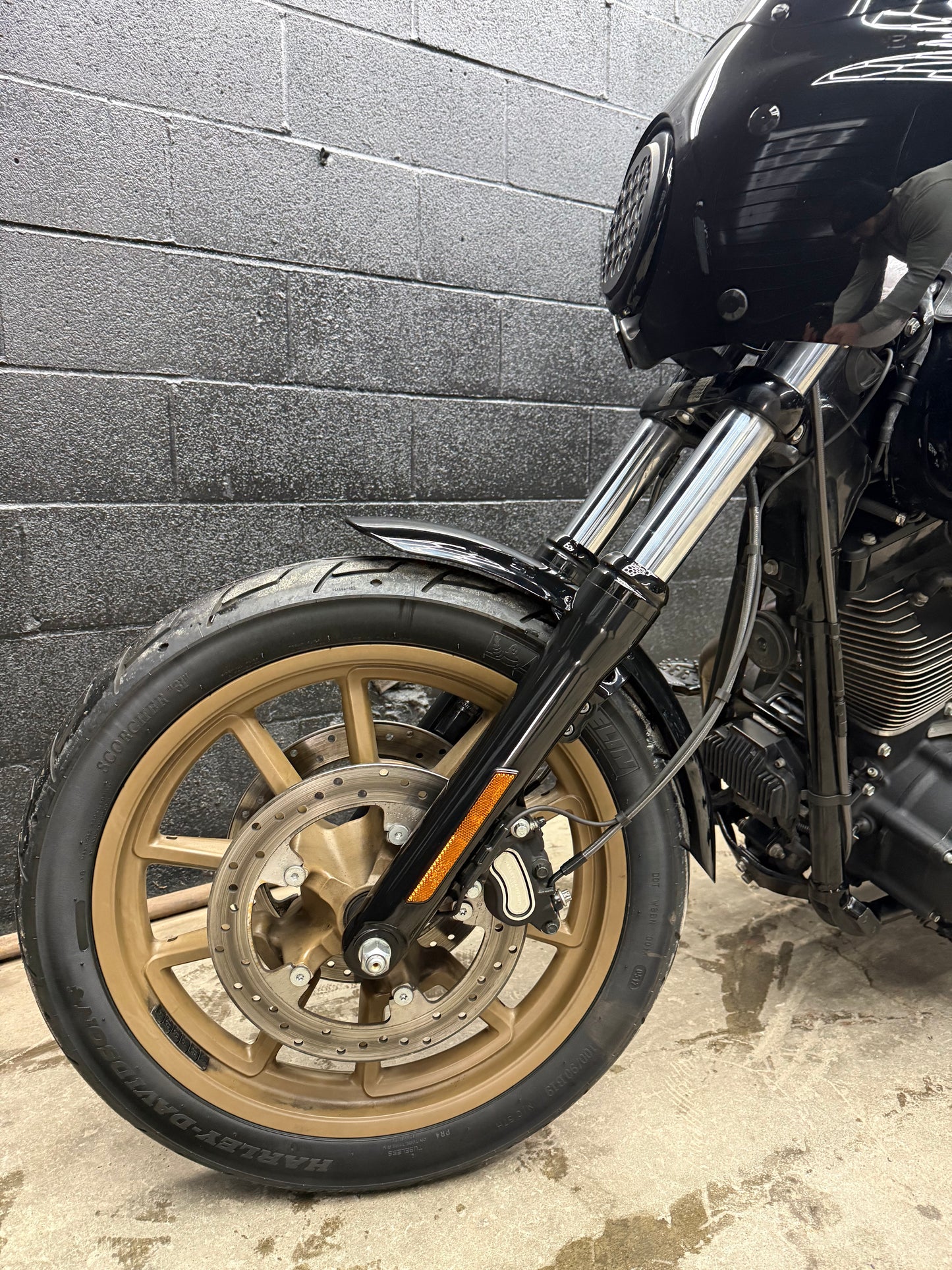 2017 FXDLS 4k MILES! MOONSHINE BUILT