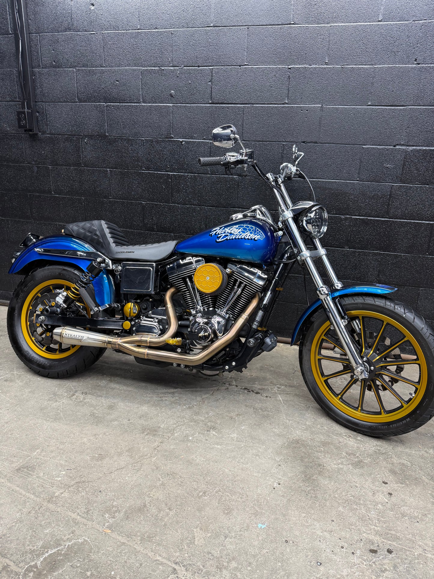 2004 FXDLi