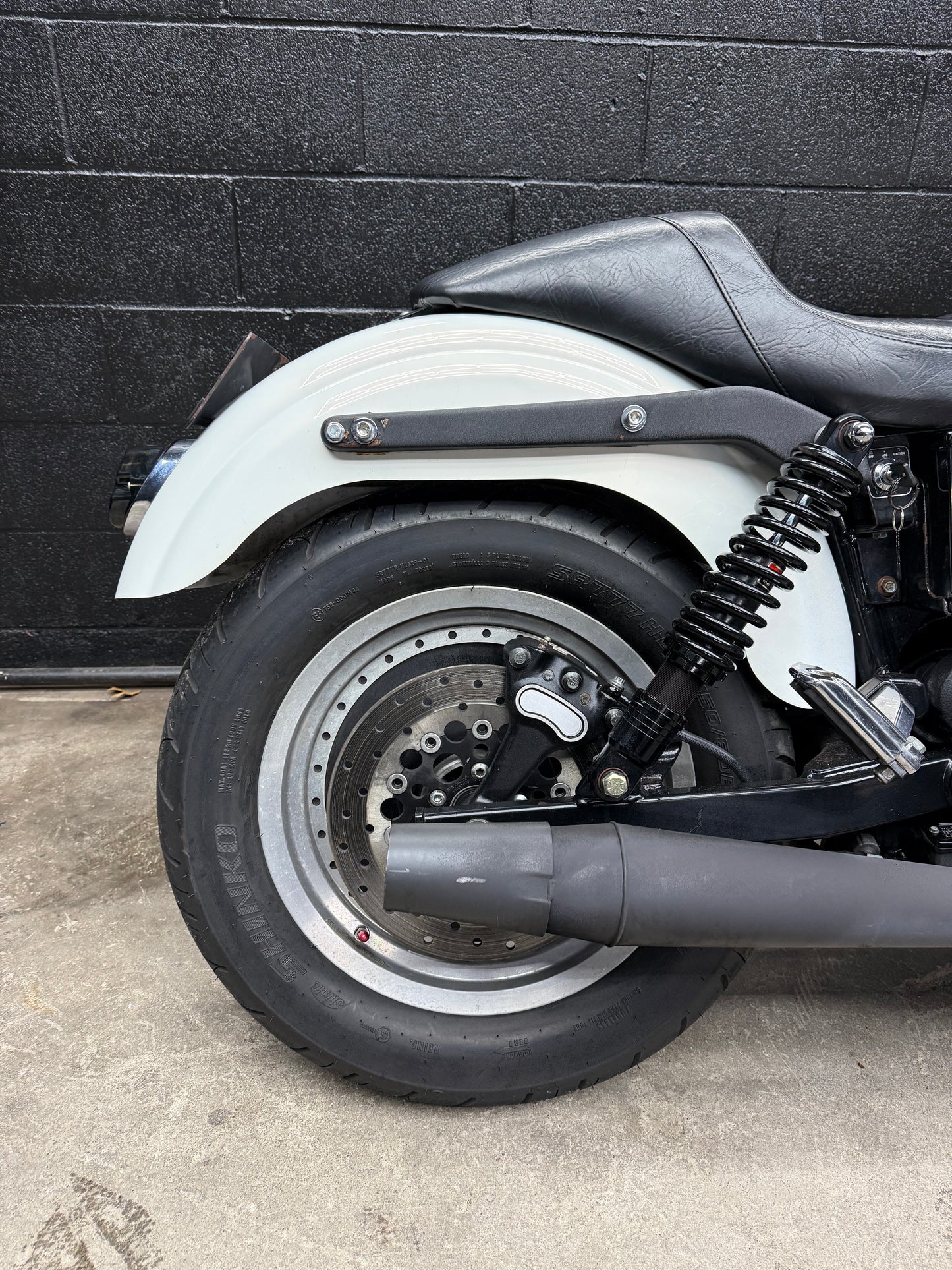 2002 FXDX