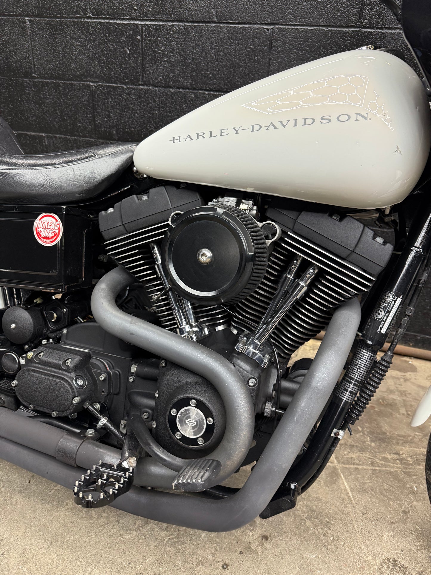 2002 FXDX
