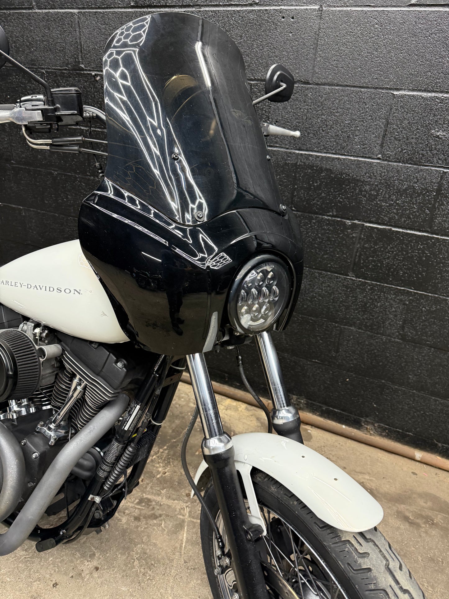 2002 FXDX