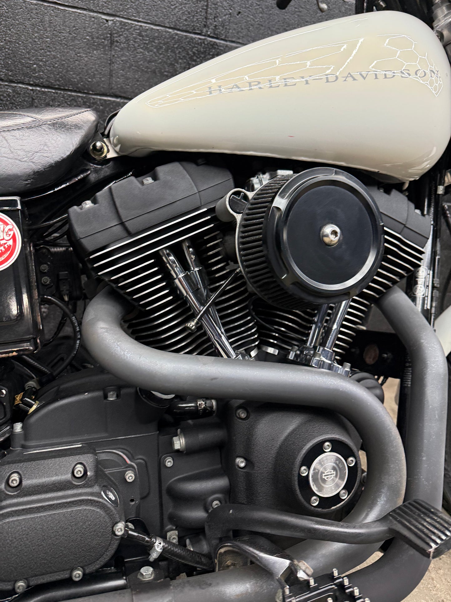 2002 FXDX