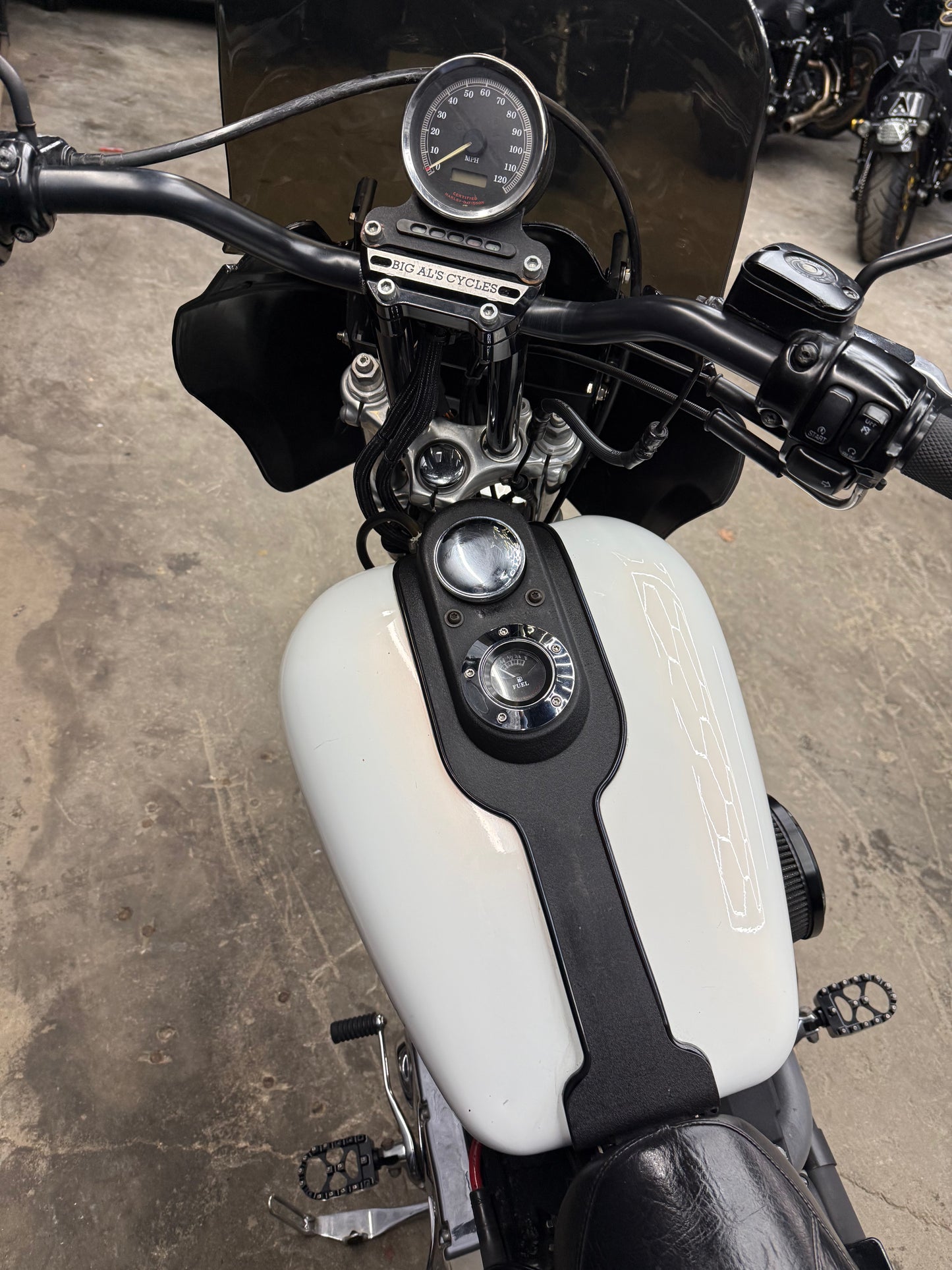2002 FXDX