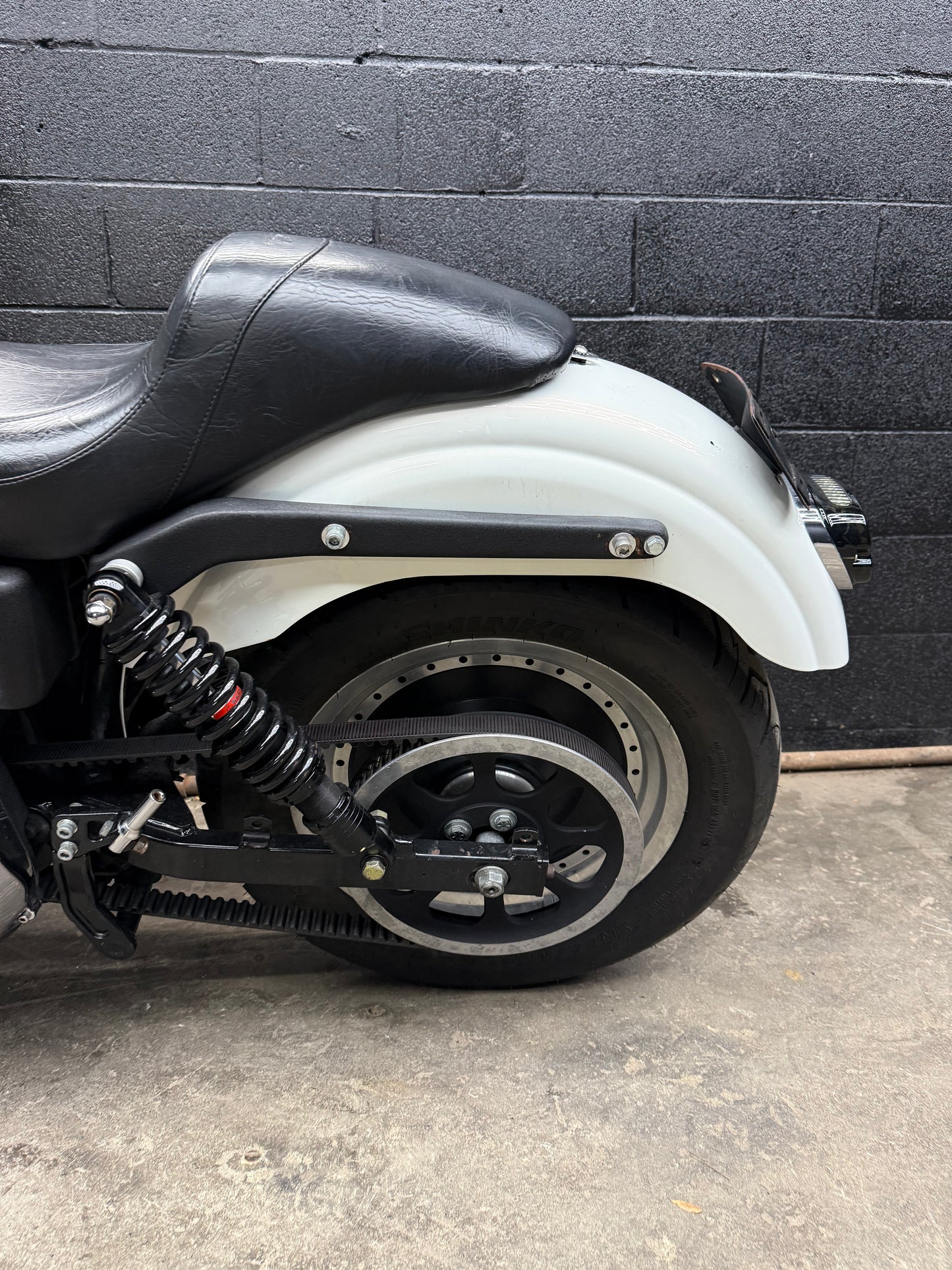 2002 FXDX