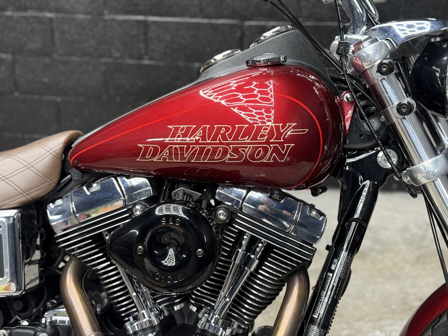 2017 FXDL