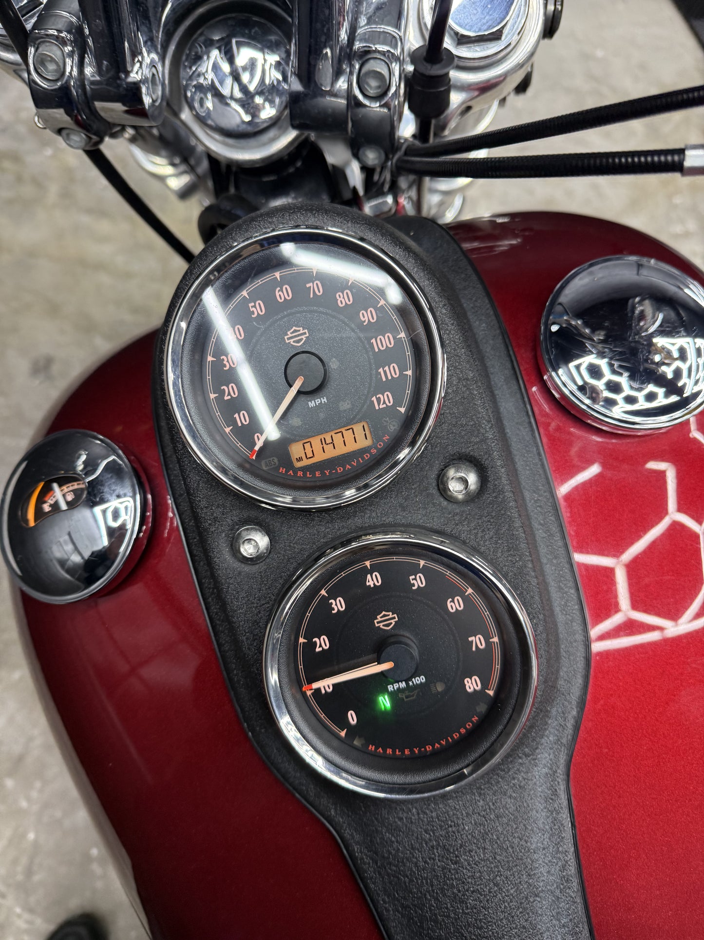 2017 FXDL