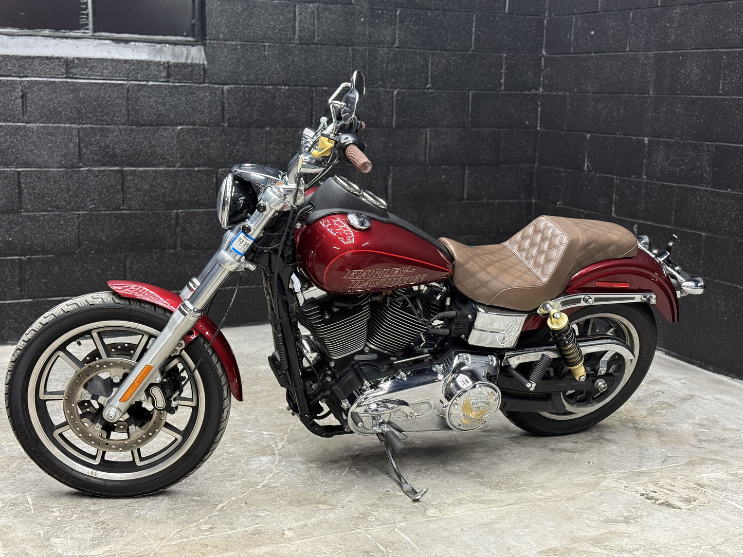 2017 FXDL