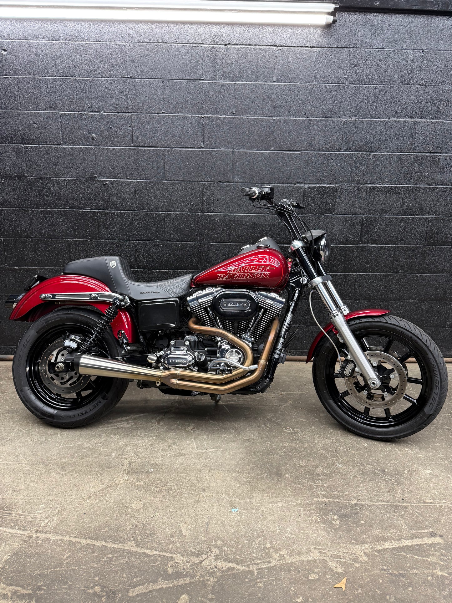 2017 FXDL 6800 MILES!