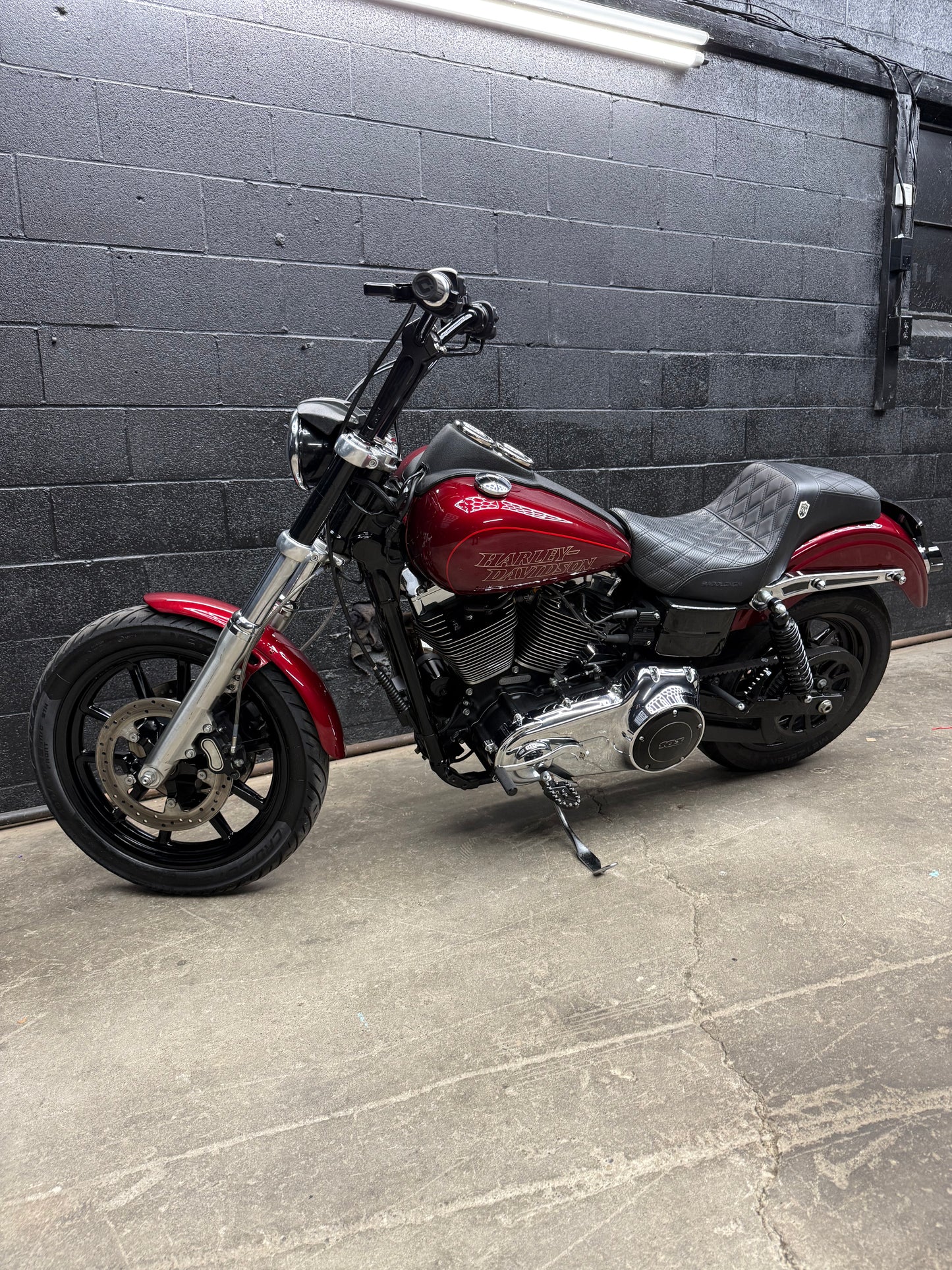 2017 FXDL 6800 MILES!