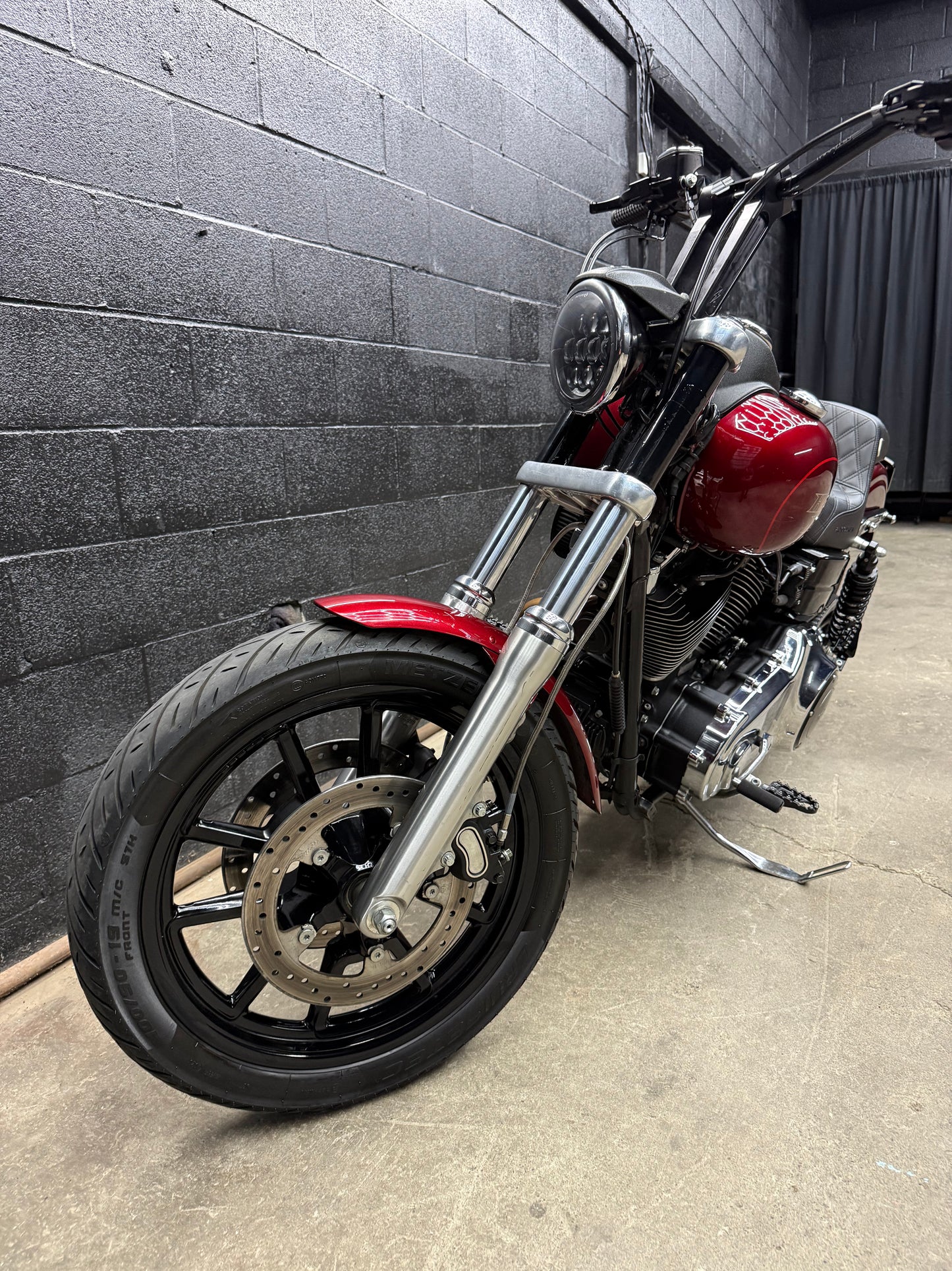 2017 FXDL 6800 MILES!