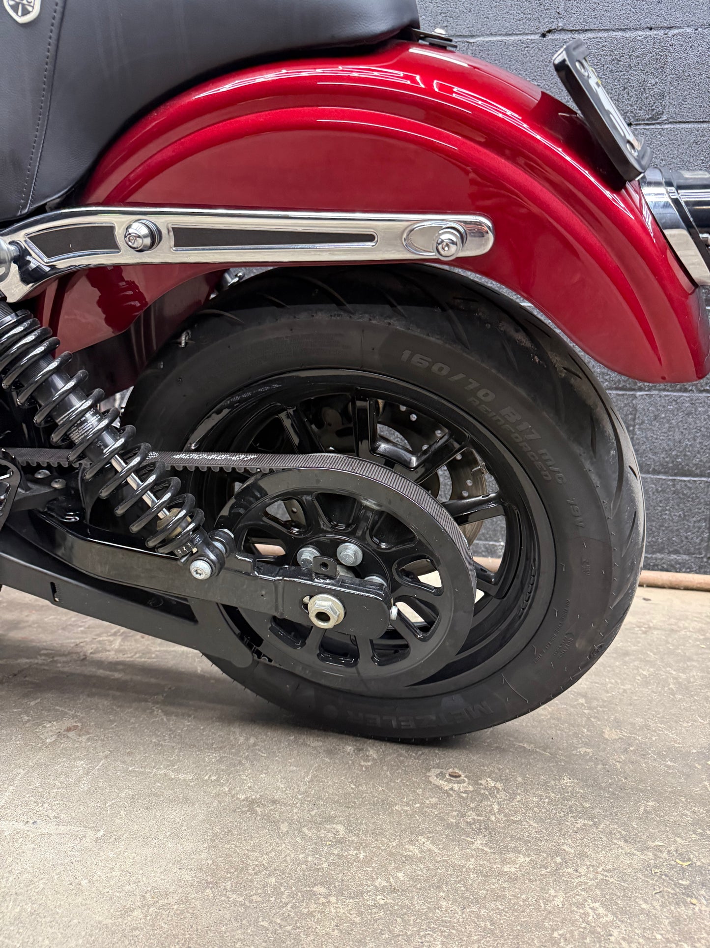 2017 FXDL 6800 MILES!