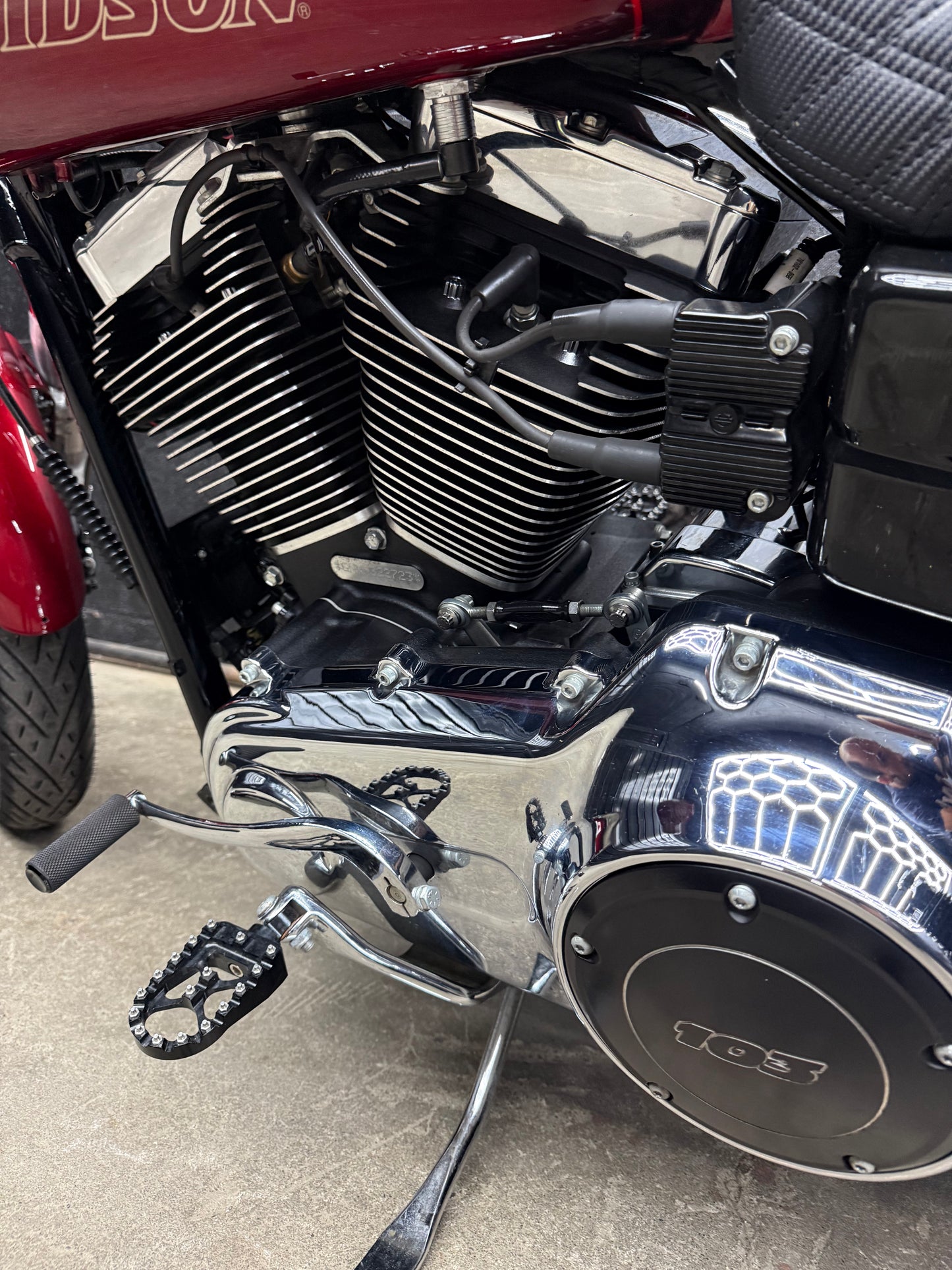 2017 FXDL 6800 MILES!