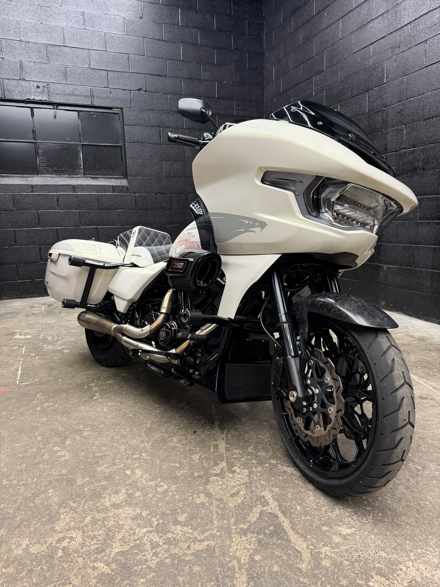 2024 CVO 135" 140HP/160TQ