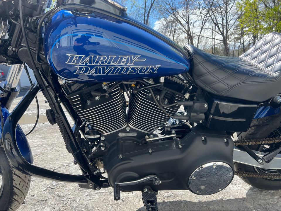 2016 FXDL