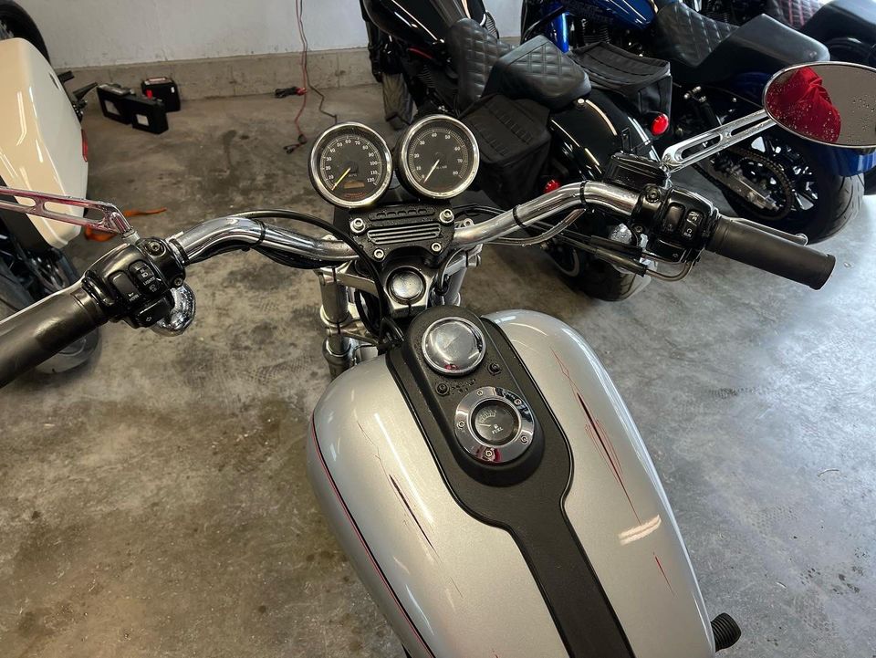 2002 FXDX