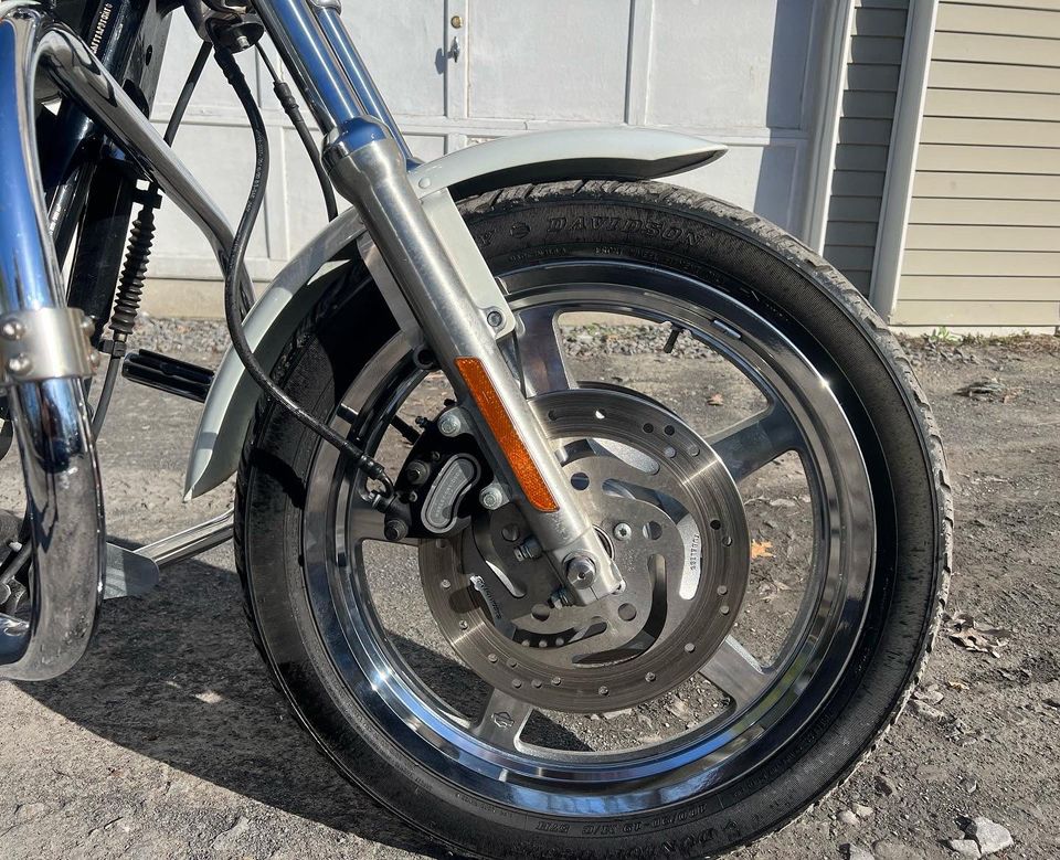 2001 FXDX