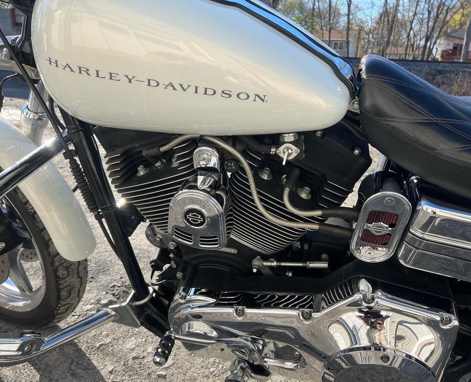 2001 FXDX