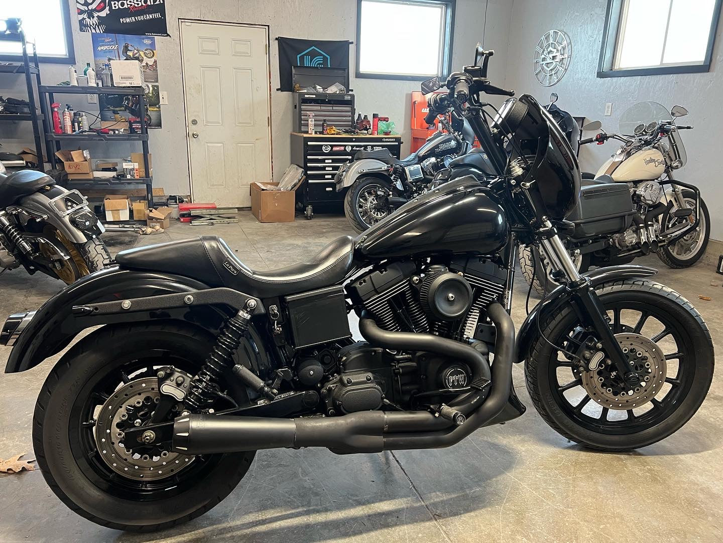 2005 FXDX