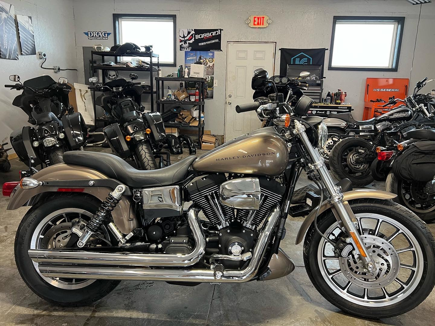 2005 FXDXI