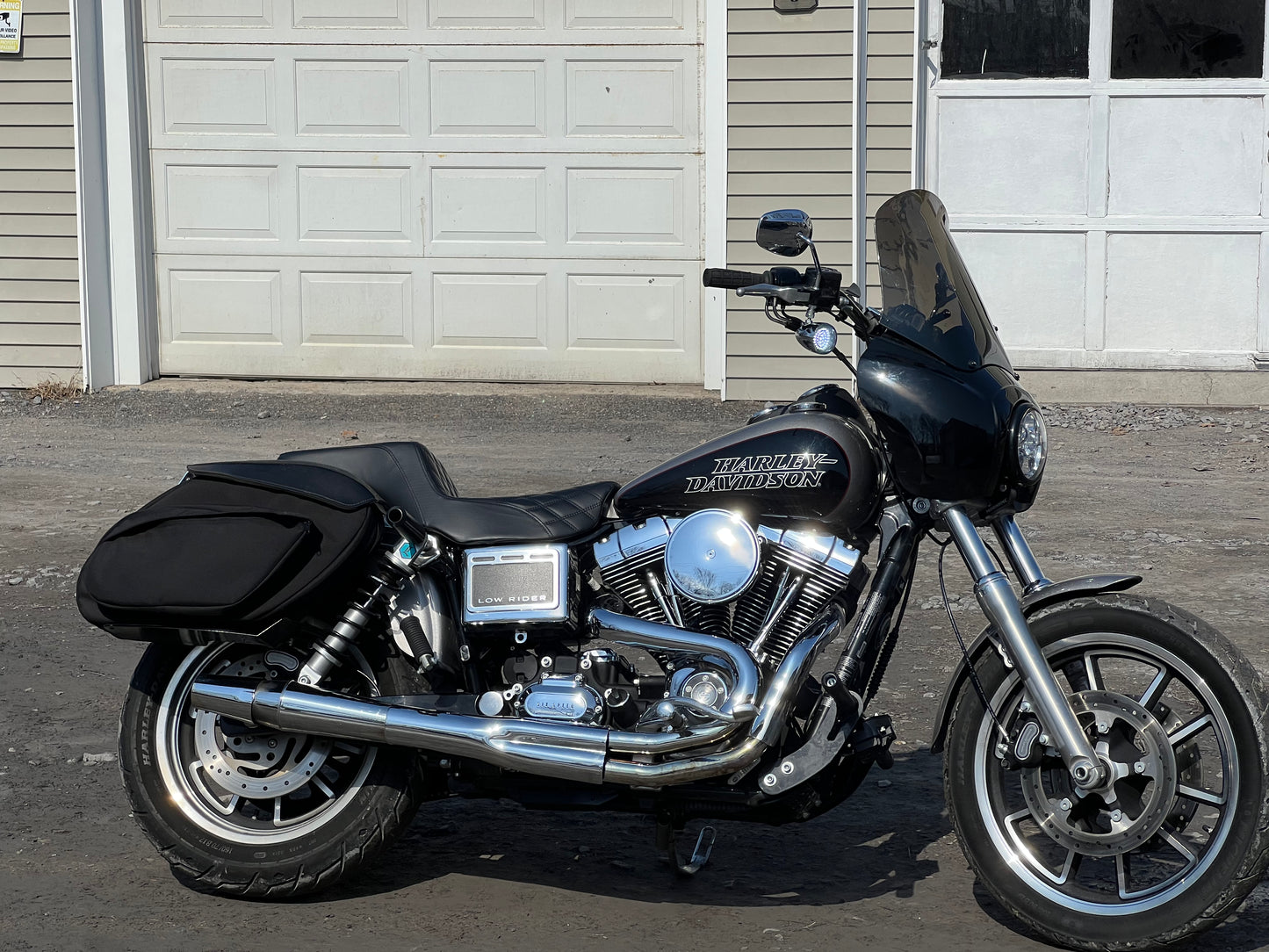 2017 FXDL
