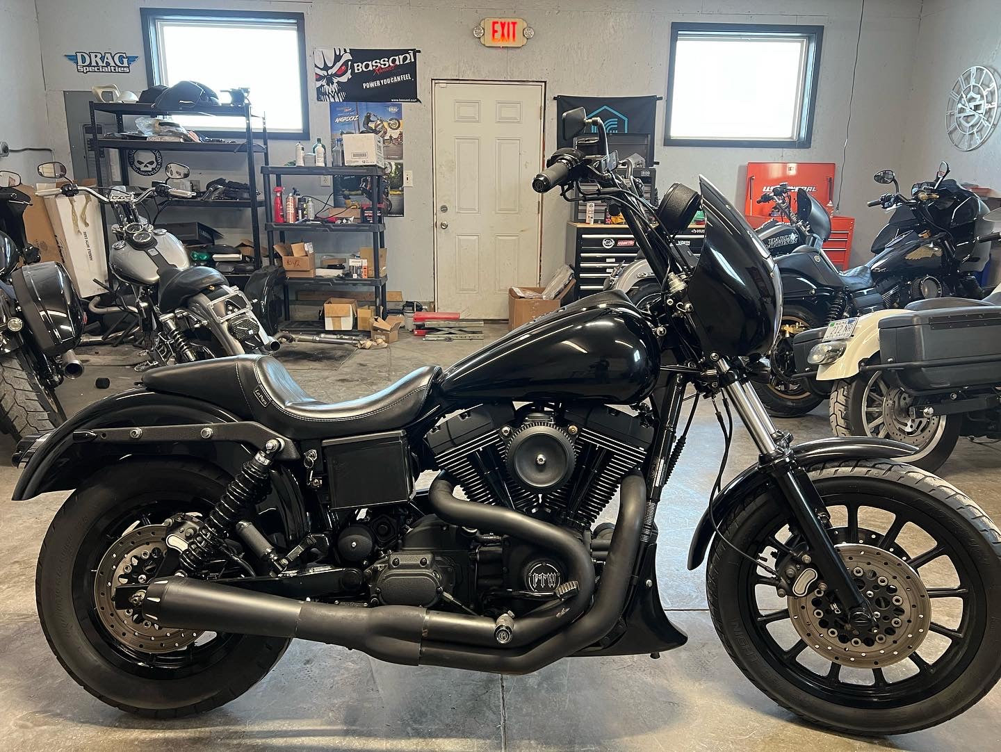 2005 FXDX